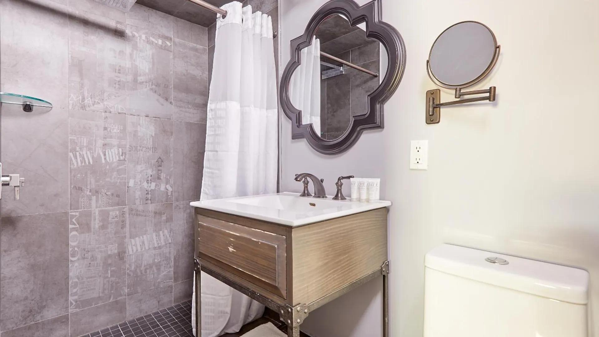 ***  La Tumu Boutique Hotel Toronto Kanada